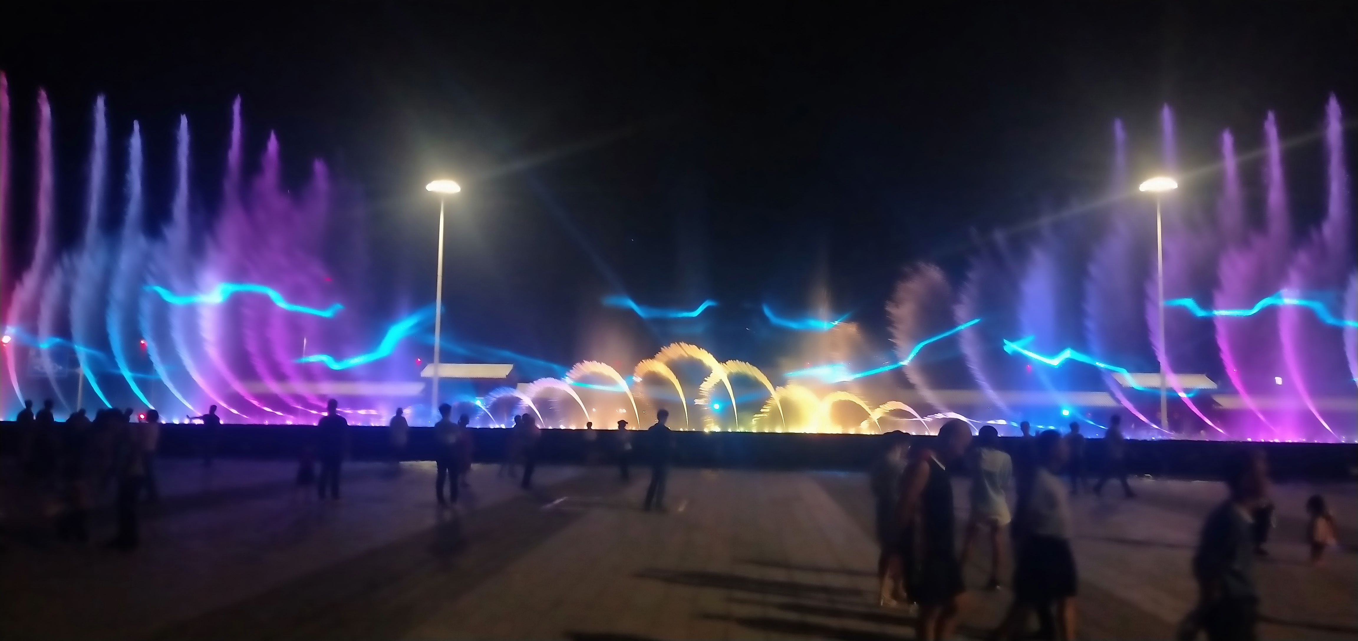 石城东站音乐喷泉(图3)